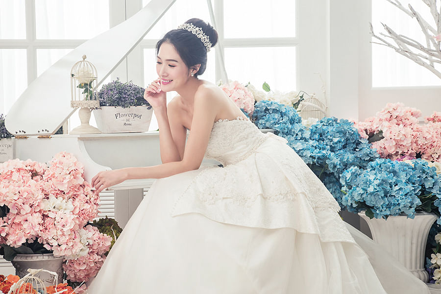 This Singapore gown designer shares how to choose your wedding dress fabric & more