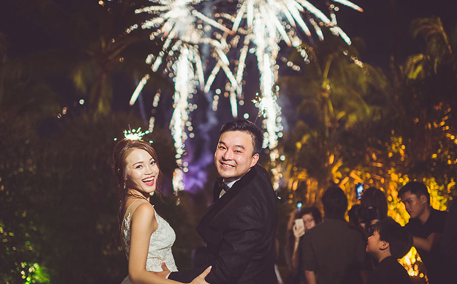 Inside Former Actor Joshua Ang And Air Stewardess Shannon Low S Havana Nights Themed Beach Wedding Her World Singapore