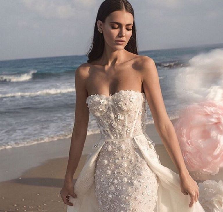wedding dresses for petite small bust