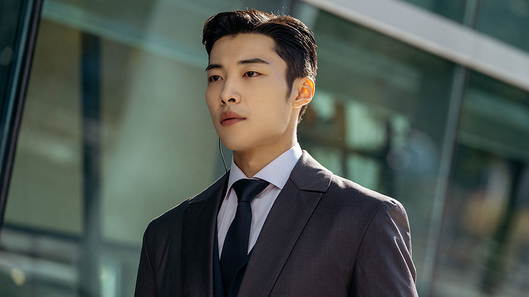10 things to know about The King: Eternal Monarch actor Woo Do Hwan | Her  World Singapore