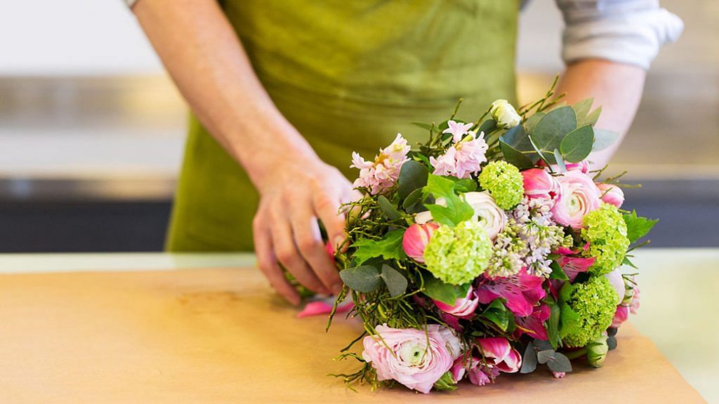 Where to get fresh flower delivery subscriptions in Singapore | Her