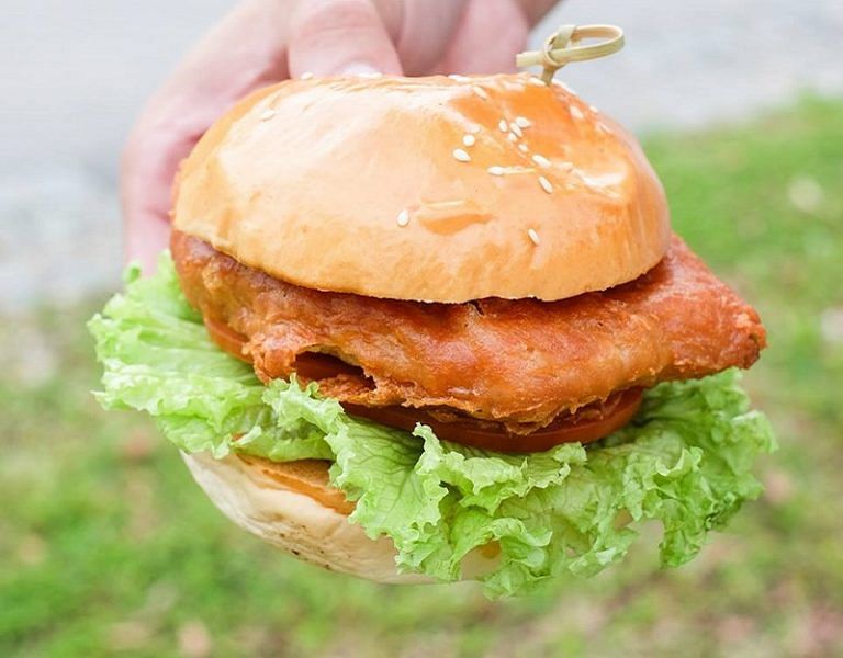 Recipe With Har Cheong Gai Burger : Mcdonald S Celebrates ...