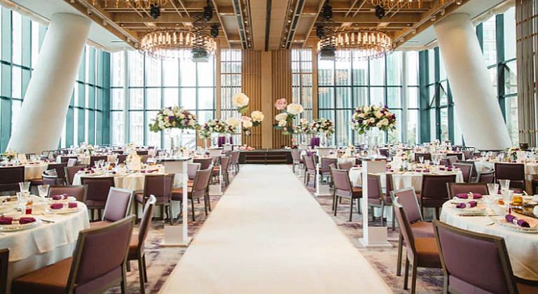 Greenhouses To Ballrooms Breathtaking Glass Wedding Venues In