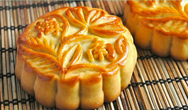 best traditional baked mooncakes amethyst 2.jpg