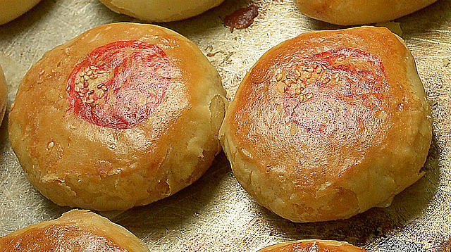 best traditional baked mooncakes poh guan.jpg