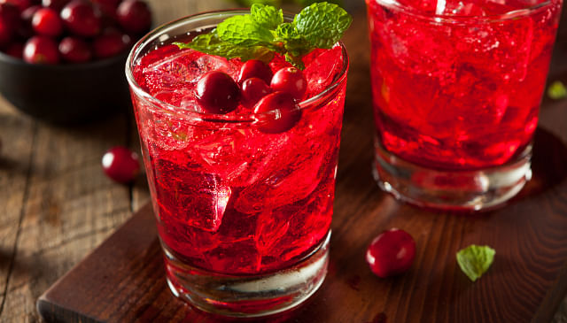 Best food to eat for women health CRANBERRY JUICE
