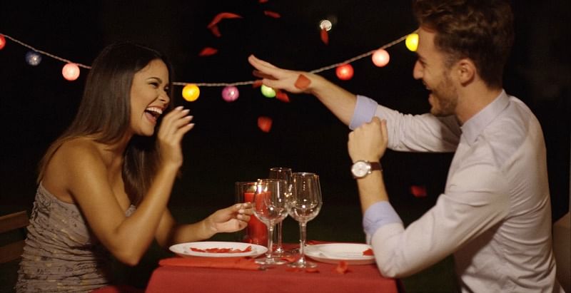 Follow these 8 first dinner date tips to bag that second date - Her