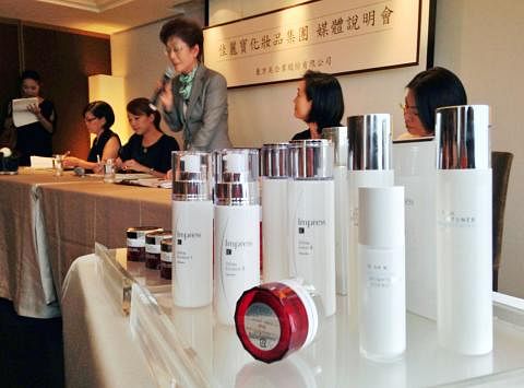 Kanebo recalls cosmetics over skin stain fears