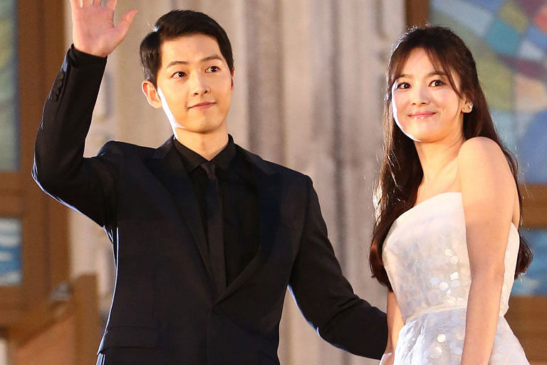 First kiss to Tokyo date: A timeline of Song Joong Ki & Song Hye Kyo's love  story | Her World Singapore